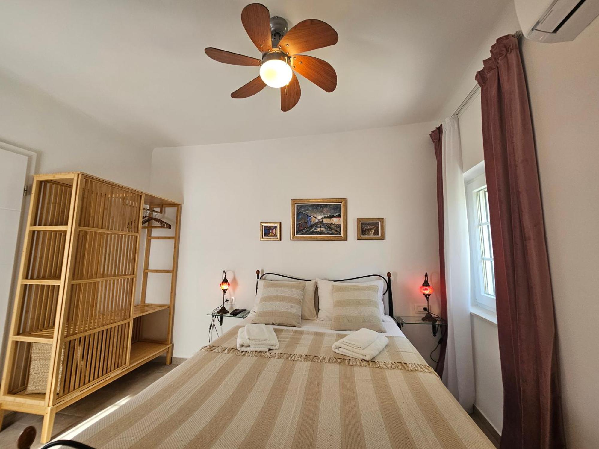 The Three Flowers Pool House Trogir Extérieur photo