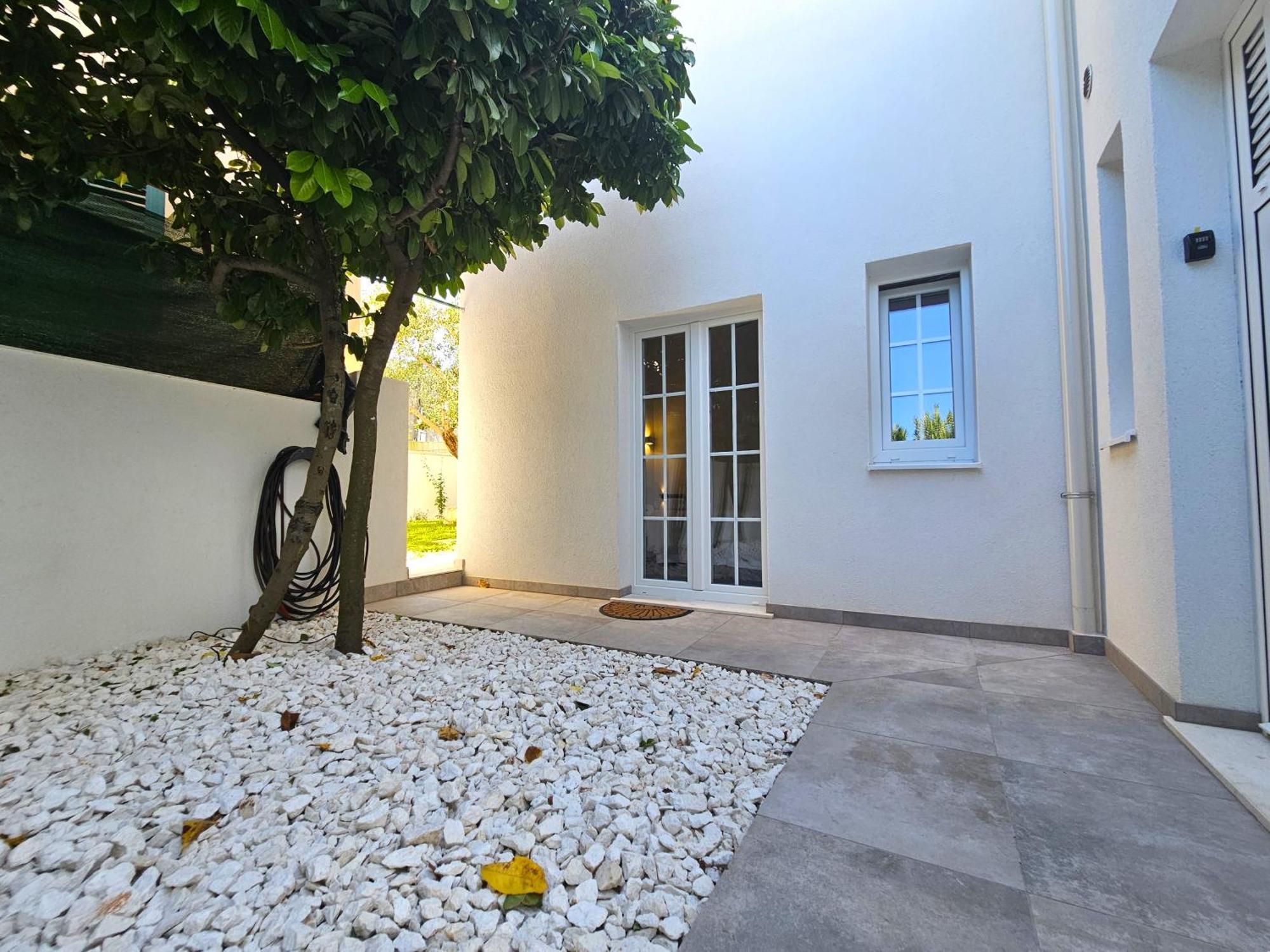 The Three Flowers Pool House Trogir Extérieur photo