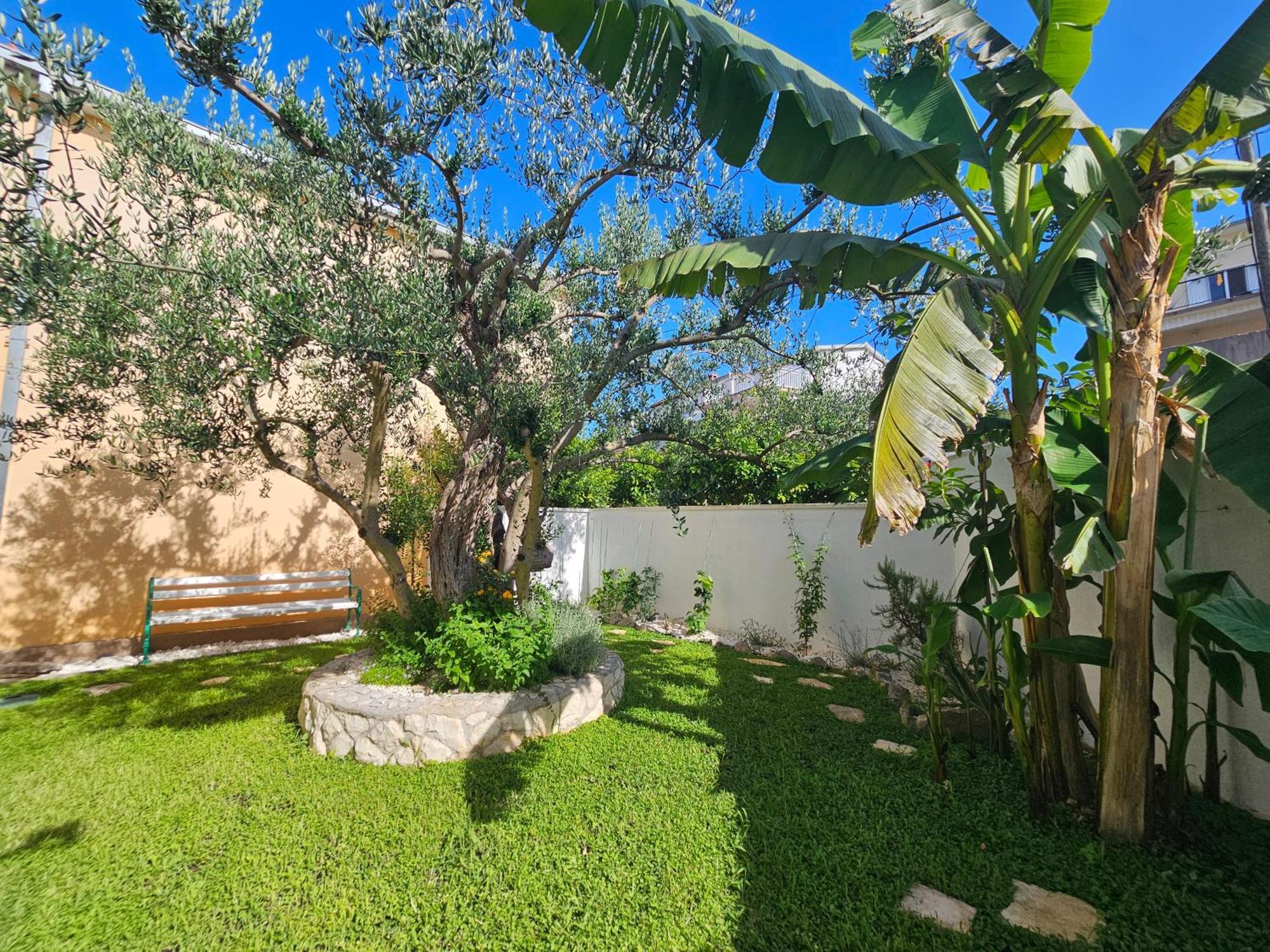 The Three Flowers Pool House Trogir Extérieur photo